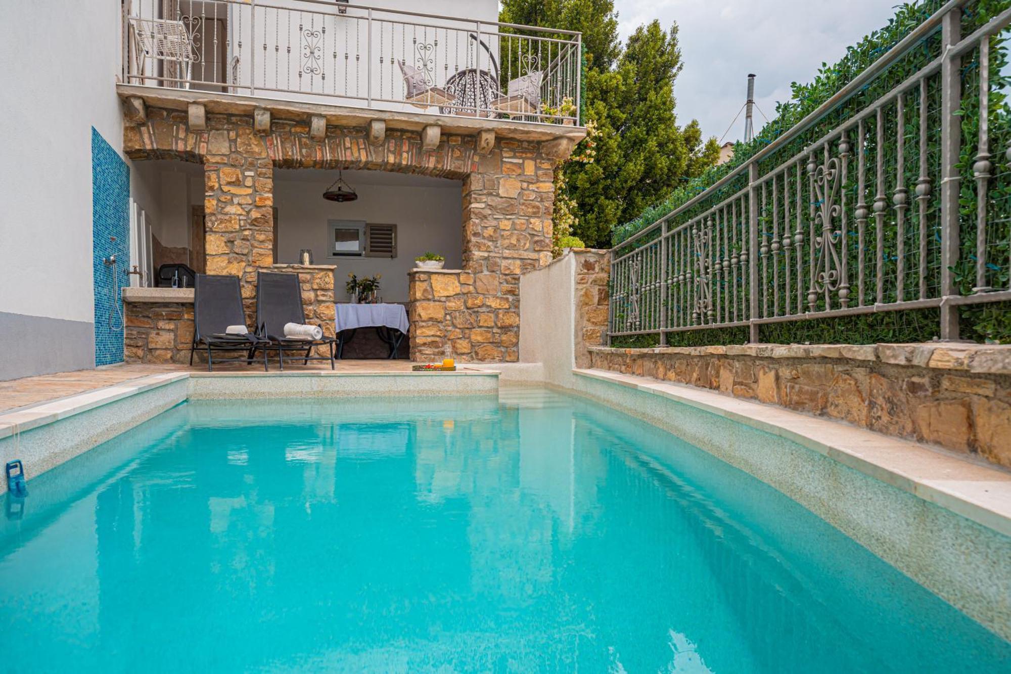 Holiday Home Belveder Motovun With Heated Pool Livade Exterior photo